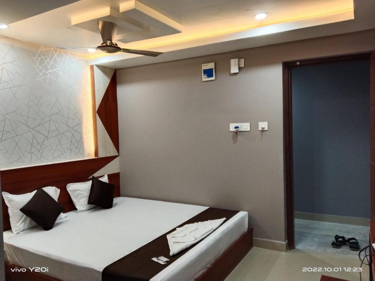 Hotel Marine Blue !! Beach Distance 50 Mts !! Digha  Exterior foto